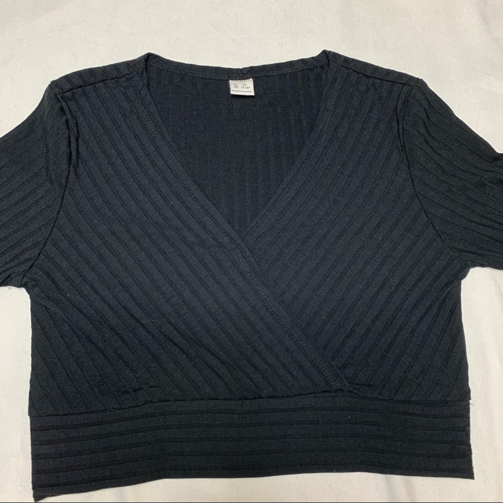 SHEIN Black V Cut Crop Top